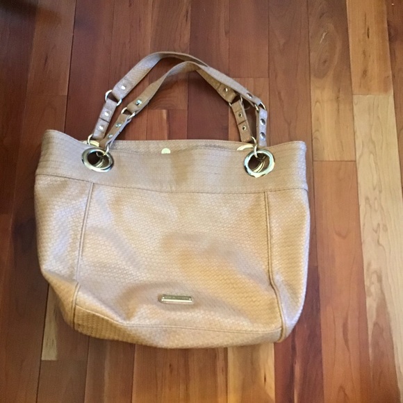 Steve Madden large shoulder bag in creamy gold color with gold accents. - Picture 2 of 6
